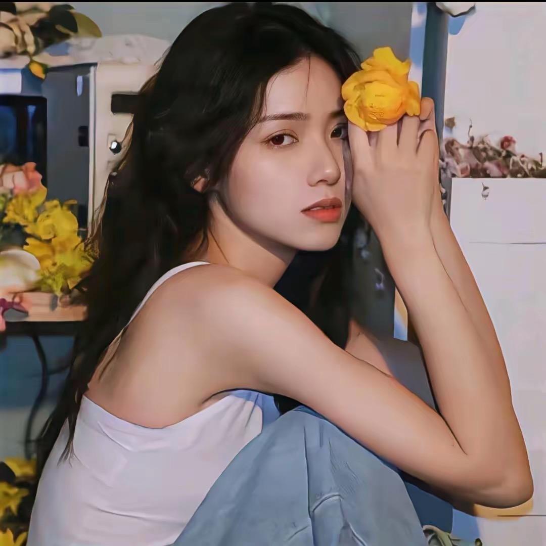 锦荣不爱笑