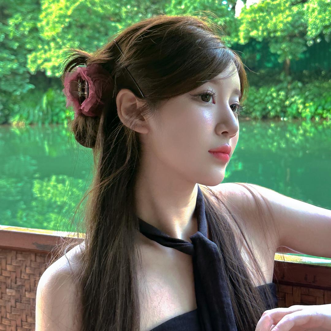 逸雯姐jié