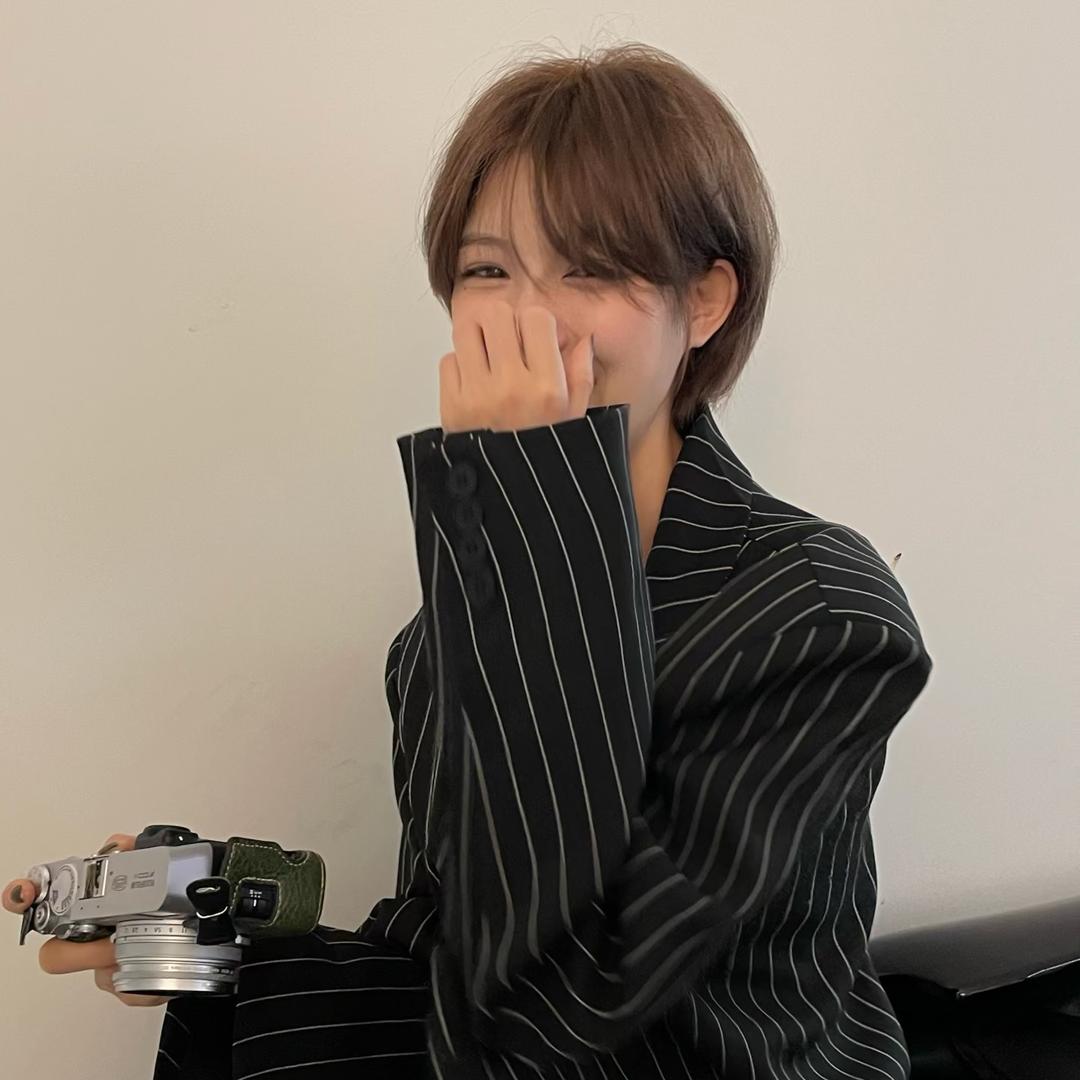 嚣張。