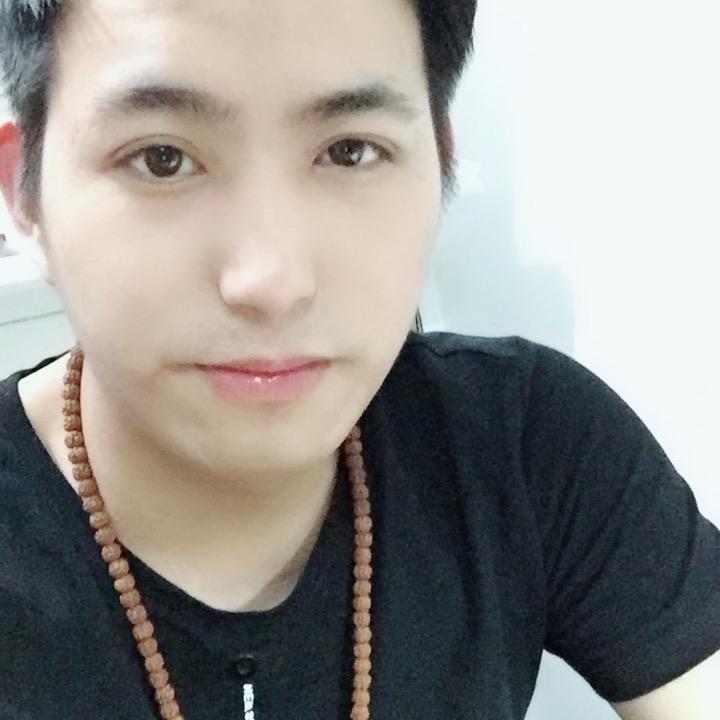 玉上有缘人玉器店