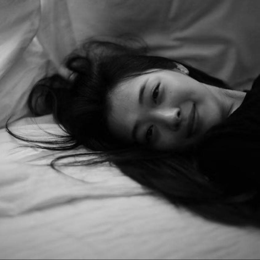 眼睛里面有眼镜