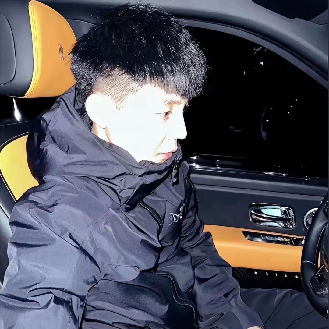 李仕远