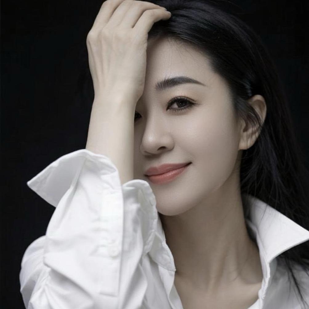 落悠穿搭