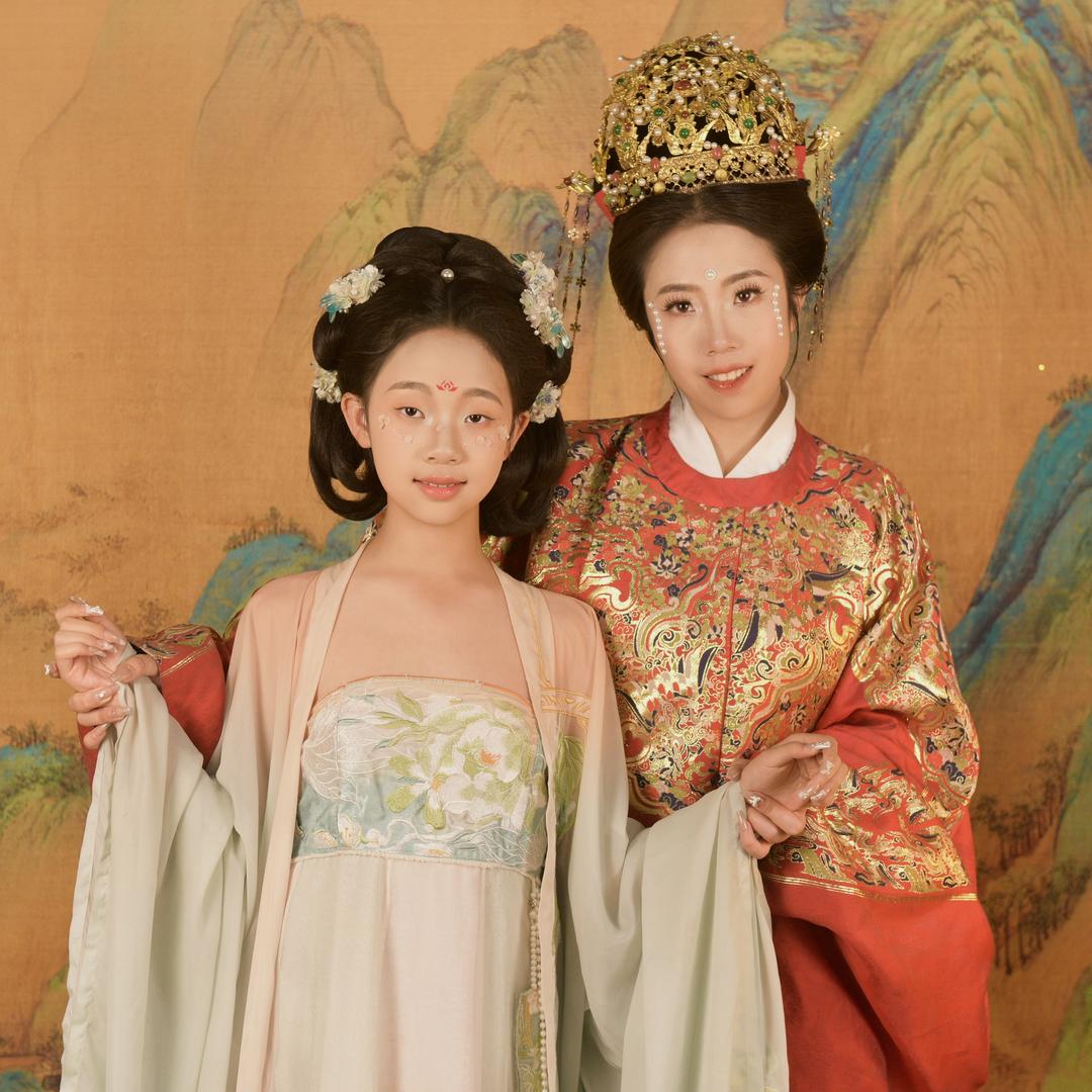 花花花花姐家吖