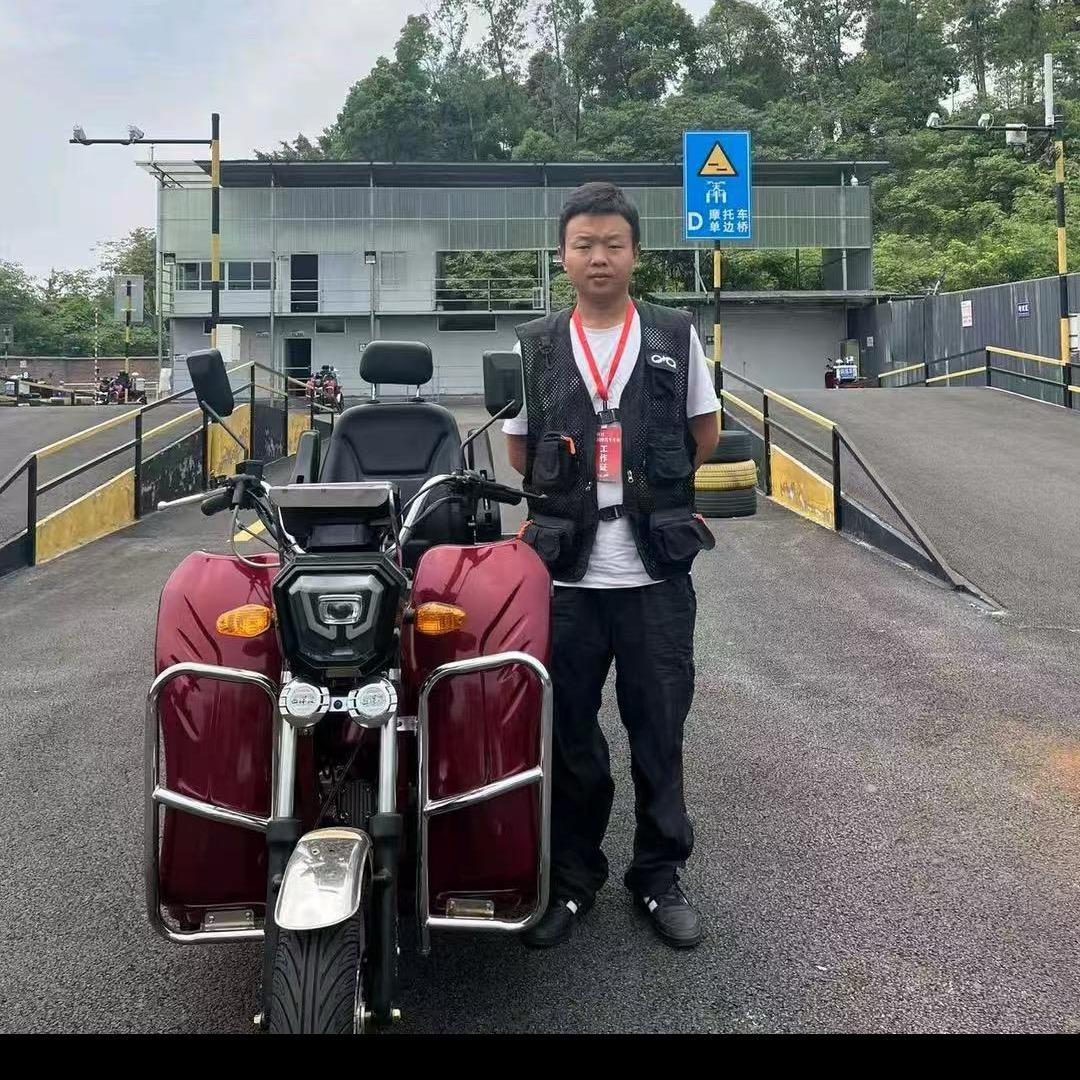 重庆园博园摩托车考场-赵教练