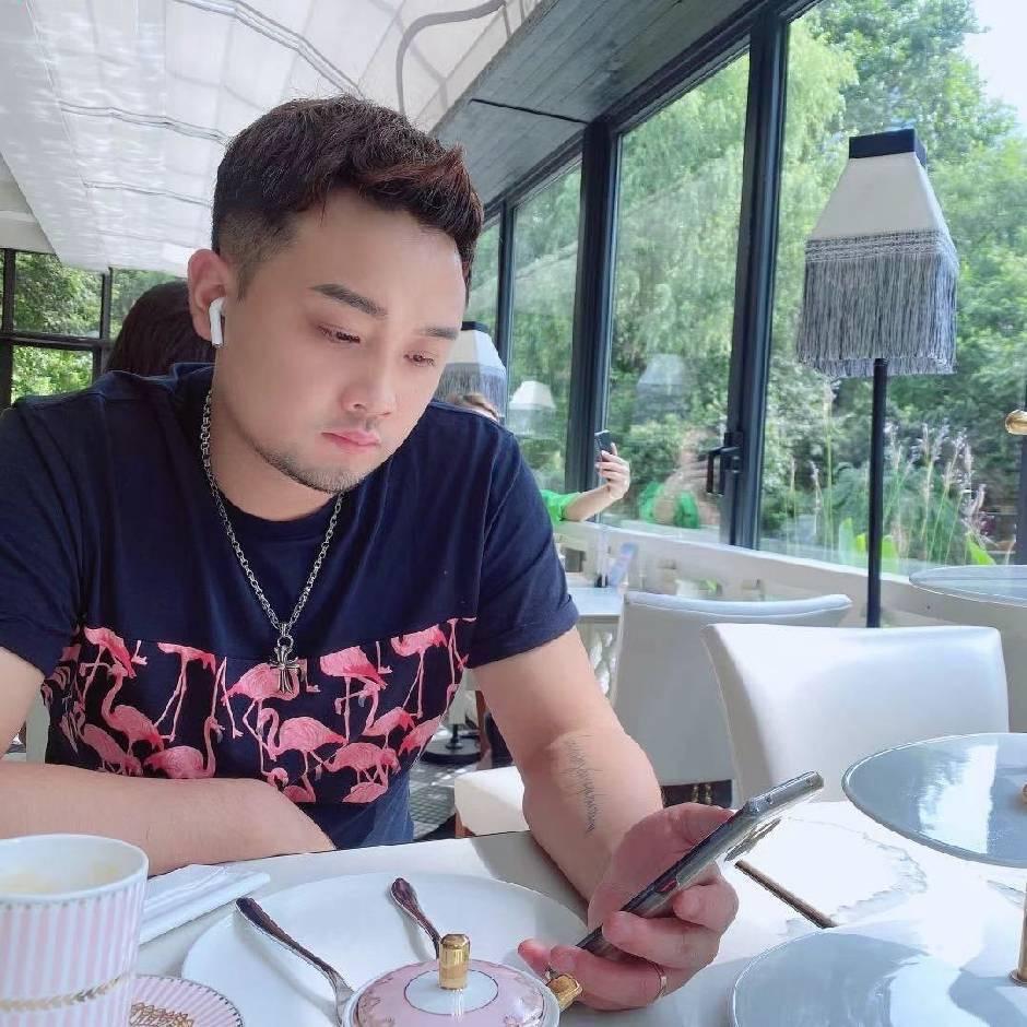 暖爸只做T（全职爸爸）