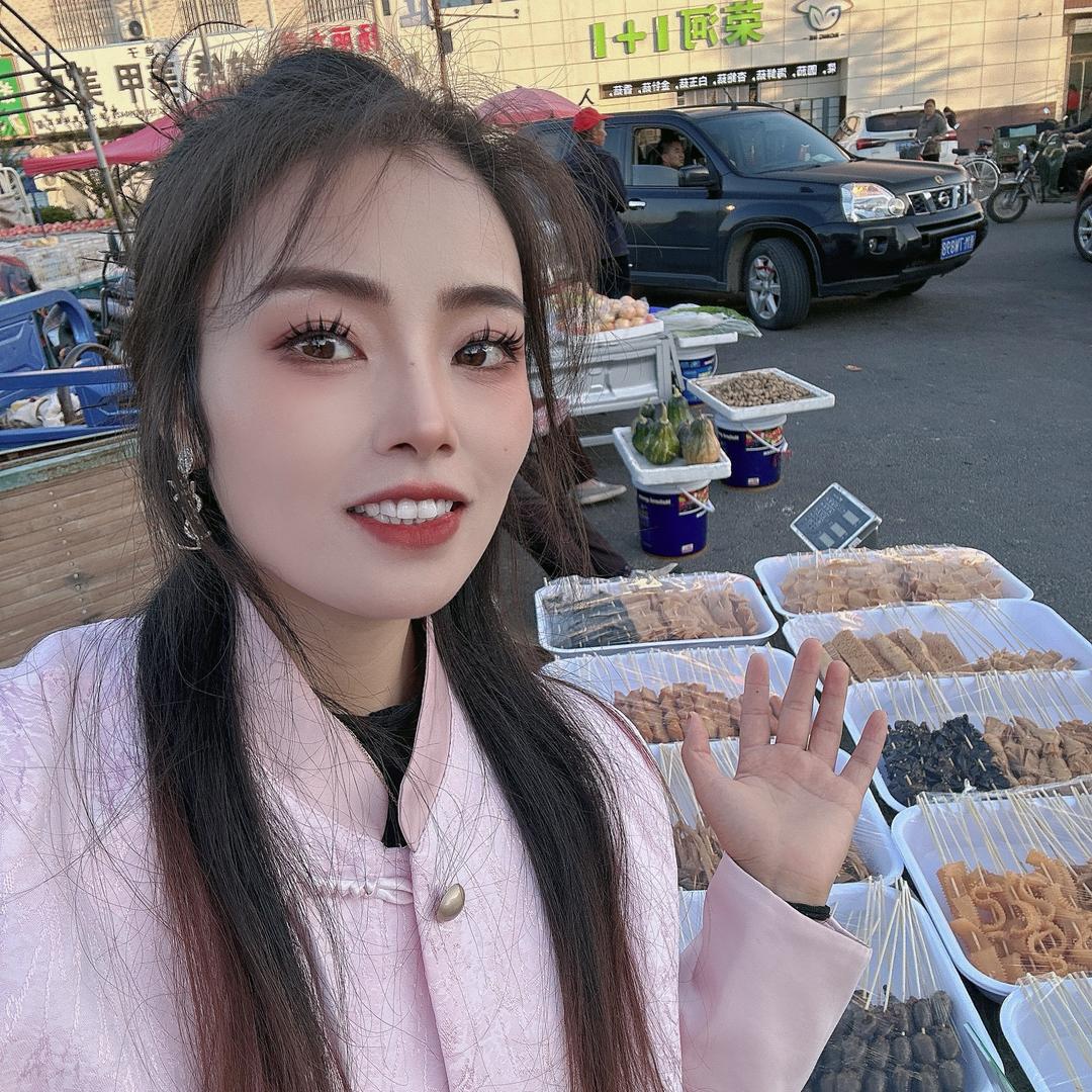 佳佳（卤鸭货预定版）