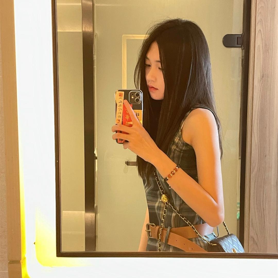小美 .
