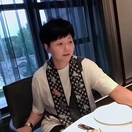 莉姐吃点啥