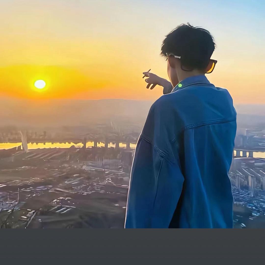 路灯下的迪拜