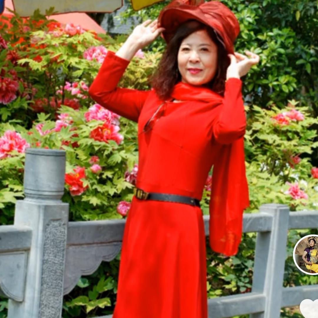 演员红玫瑰、鑫泰犬粮店