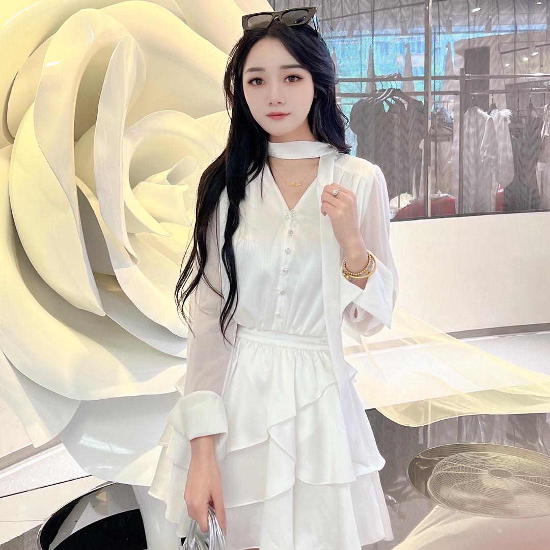 妹依潮.服饰