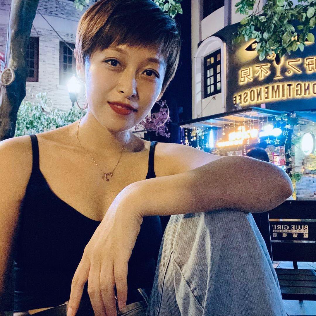 嘎嘎婷⁰⁹¹⁰《涛哥大舞台主持人》