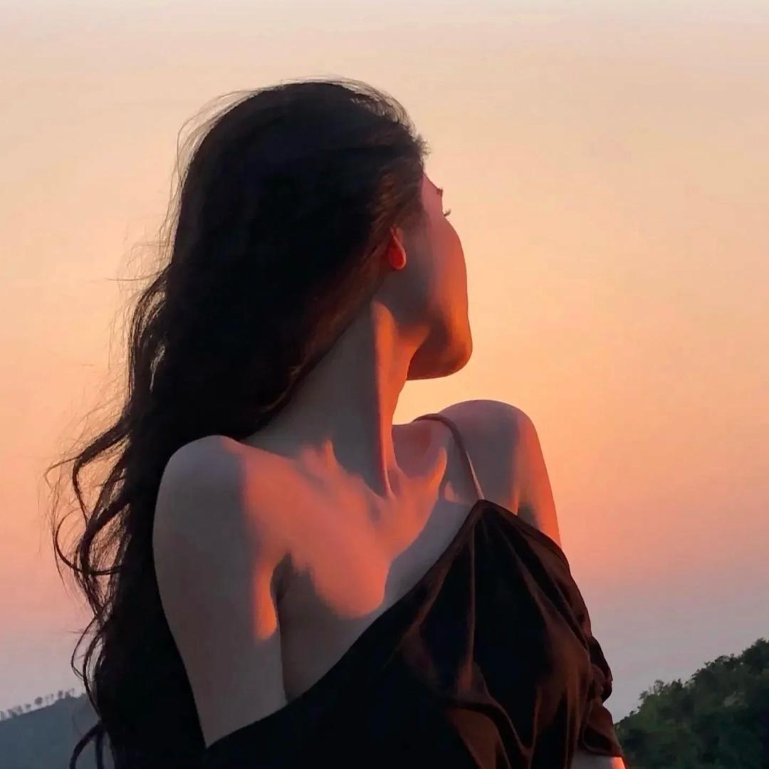 静静😘