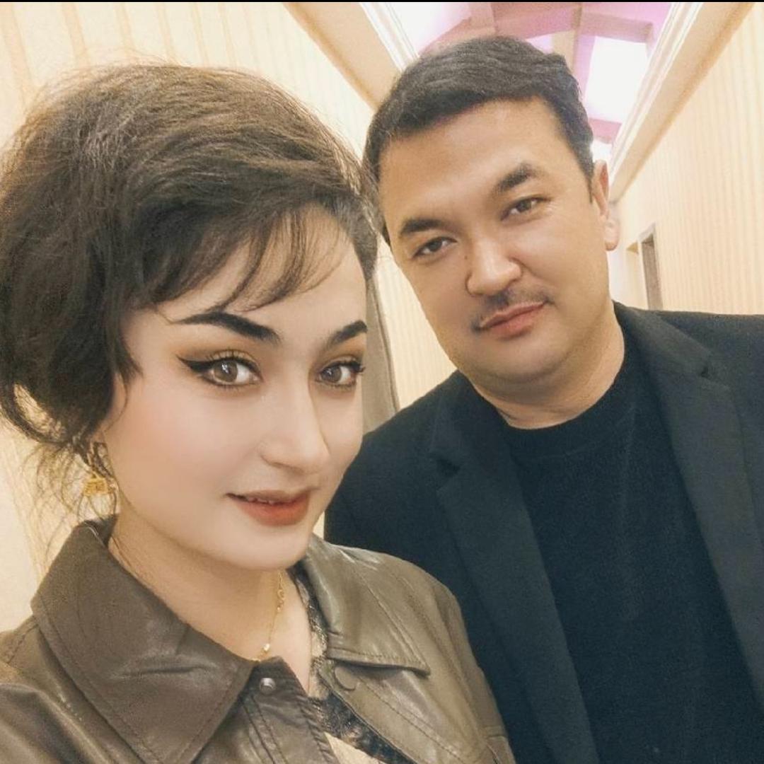 岳普湖县sarfinaz女装店