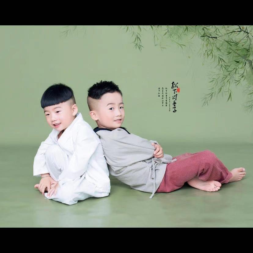 董董