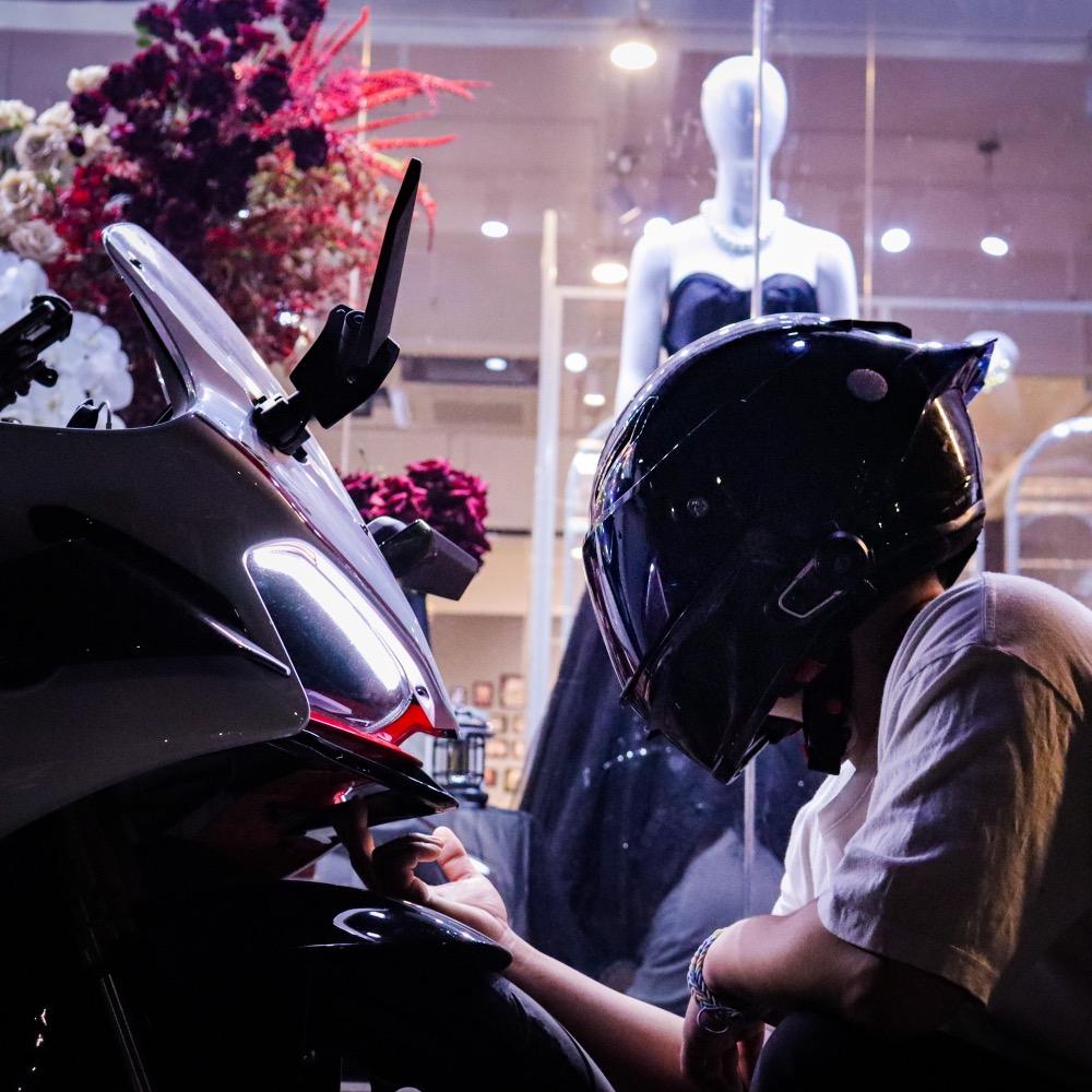 苏苏不会骑🏍️