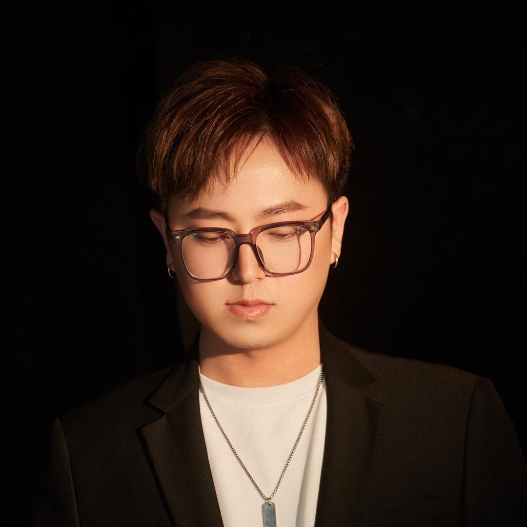 西安发型设计～李阳