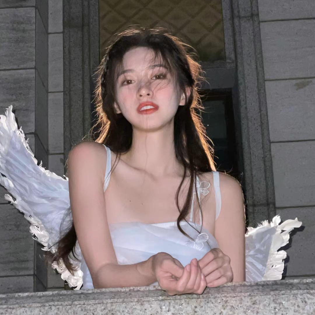 Y.Yu欣、