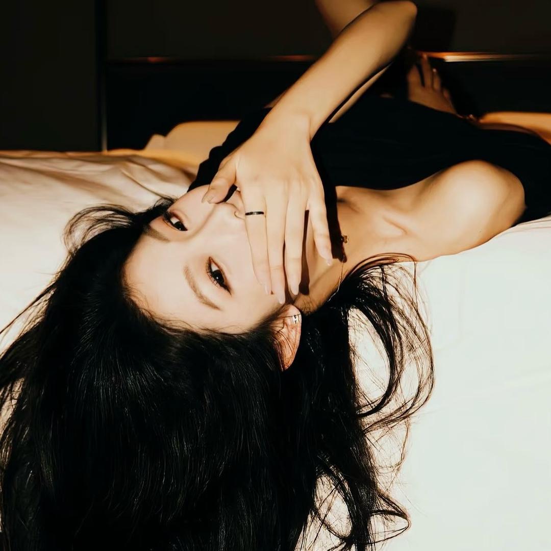 不吃香菜/.