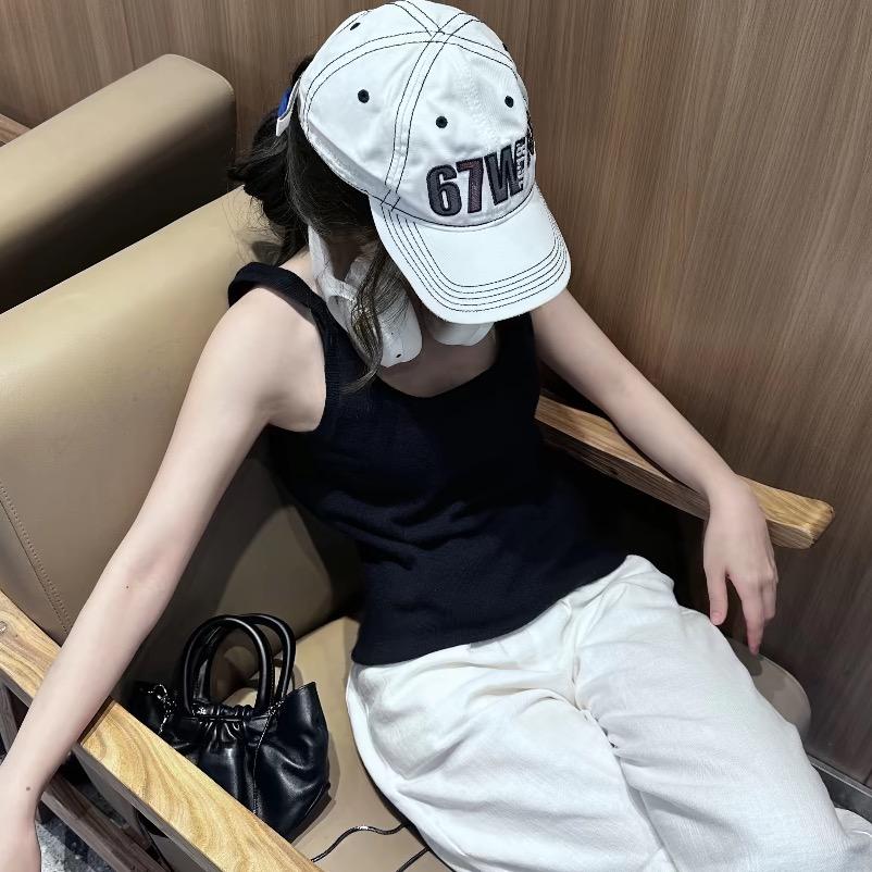 小六六.