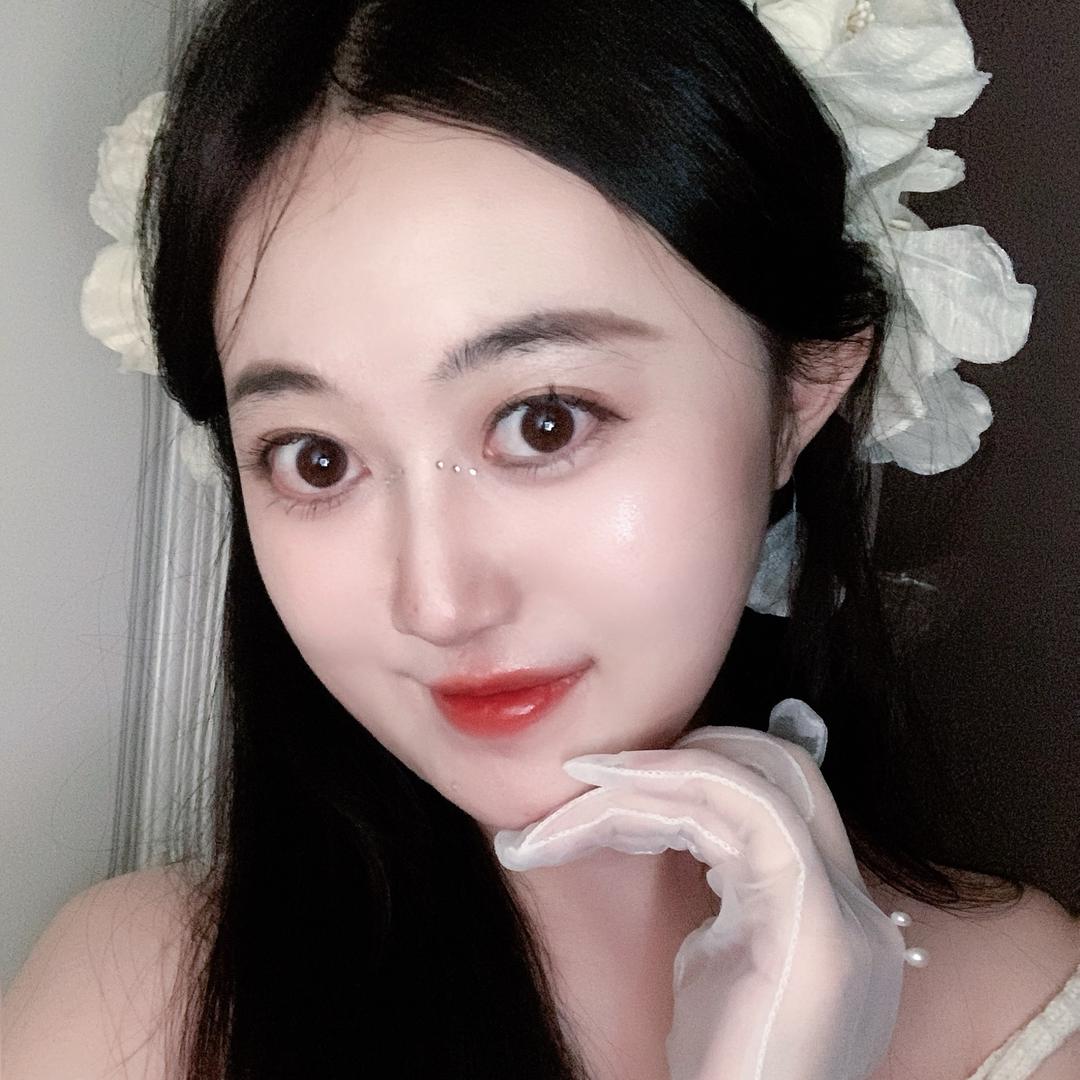 🌈眼前的芦荟妹妹