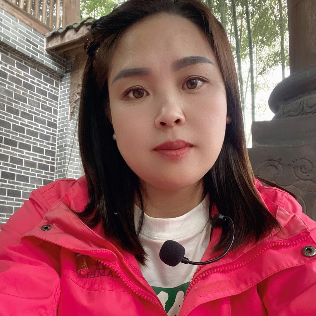 蜀南竹海小布依阿莉