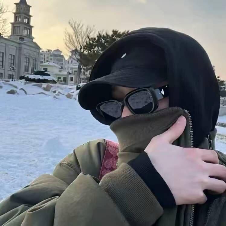 ￴ ￴￴ ￴ ￴ ￴ ￴￴ ￴