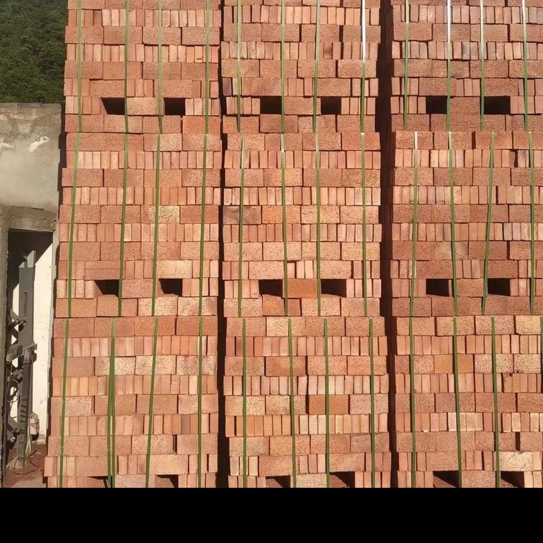 淮海地区直销红砖-多孔砖。