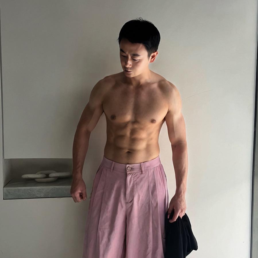 Y哥，