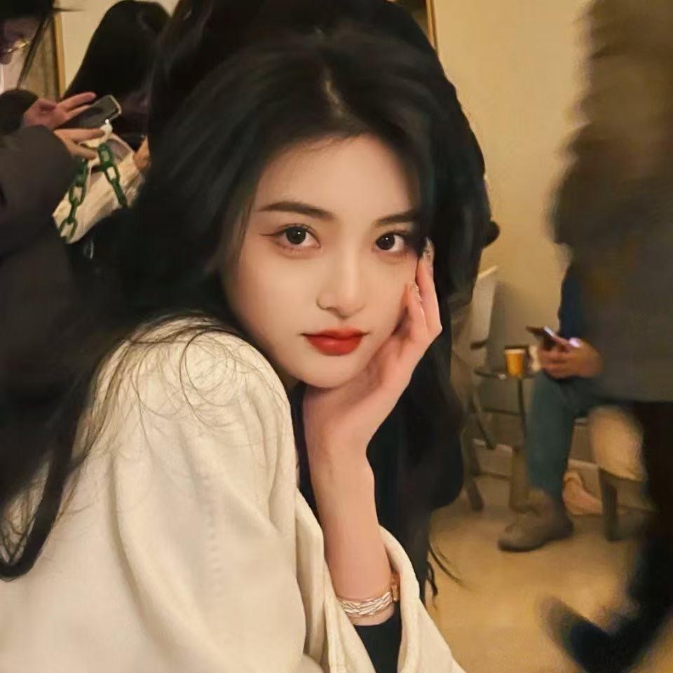 平凡四季鞋服
