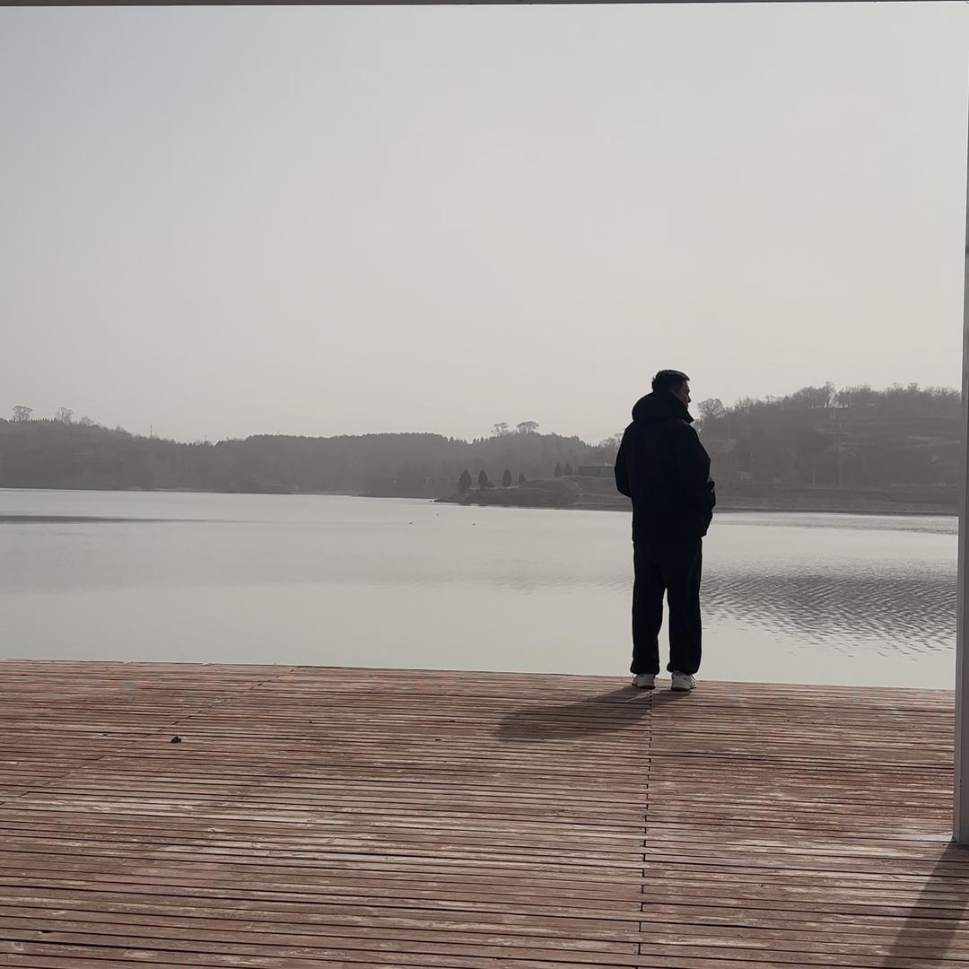 ￴￴ ￴人民万岁