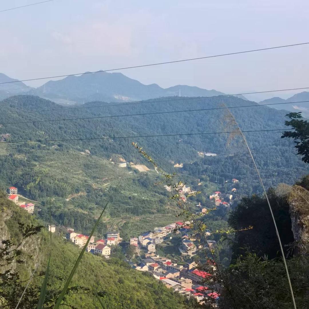崖上山居