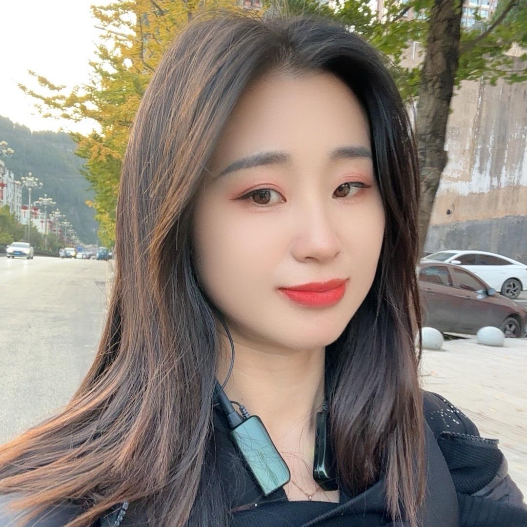 小月月(诺万娜花打调肤)