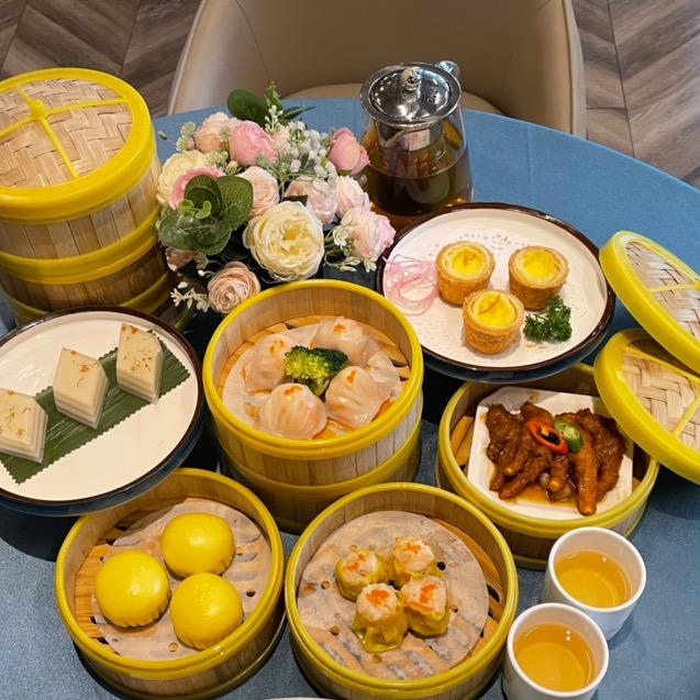 翘班恰饭
