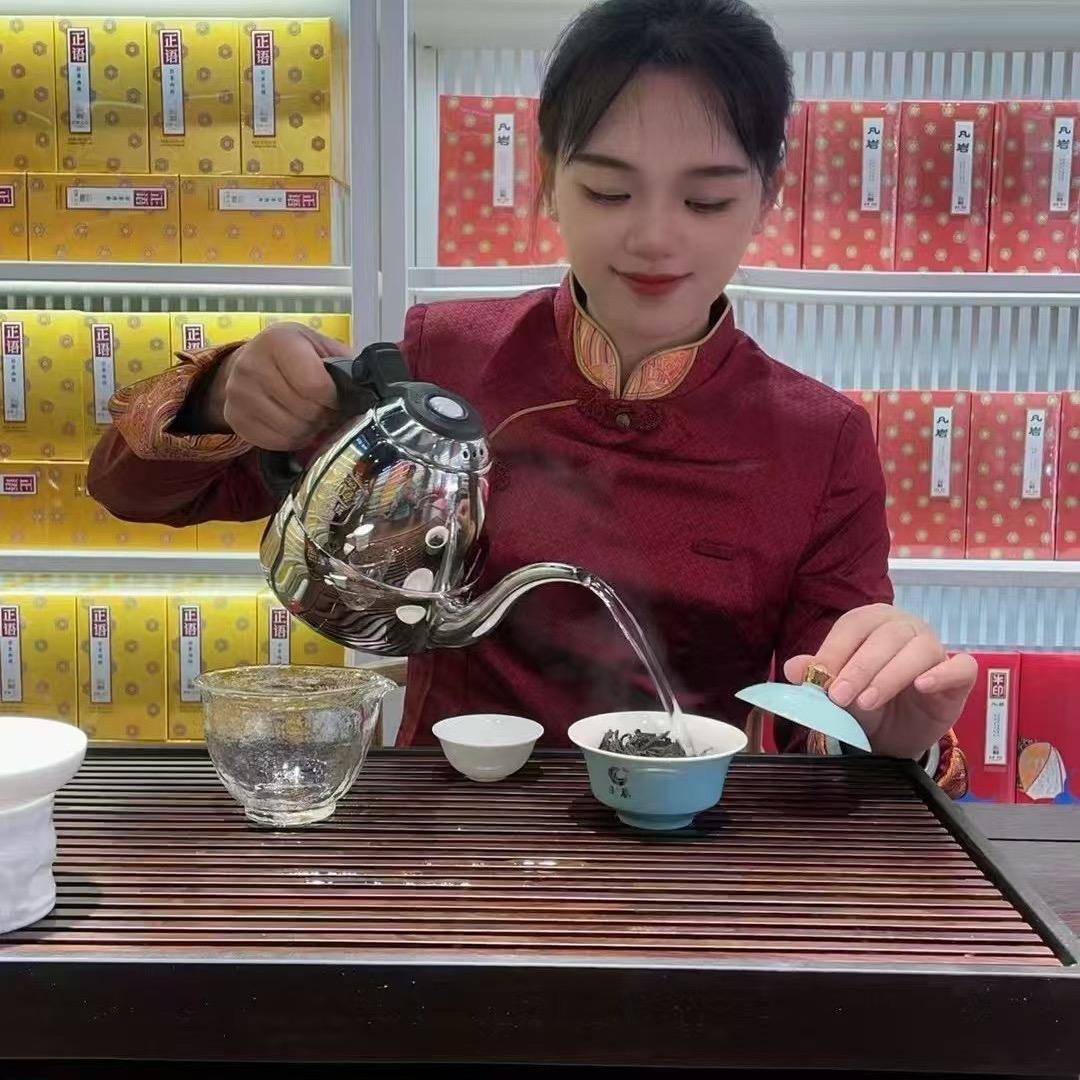 日春茶业（龙华红山店）