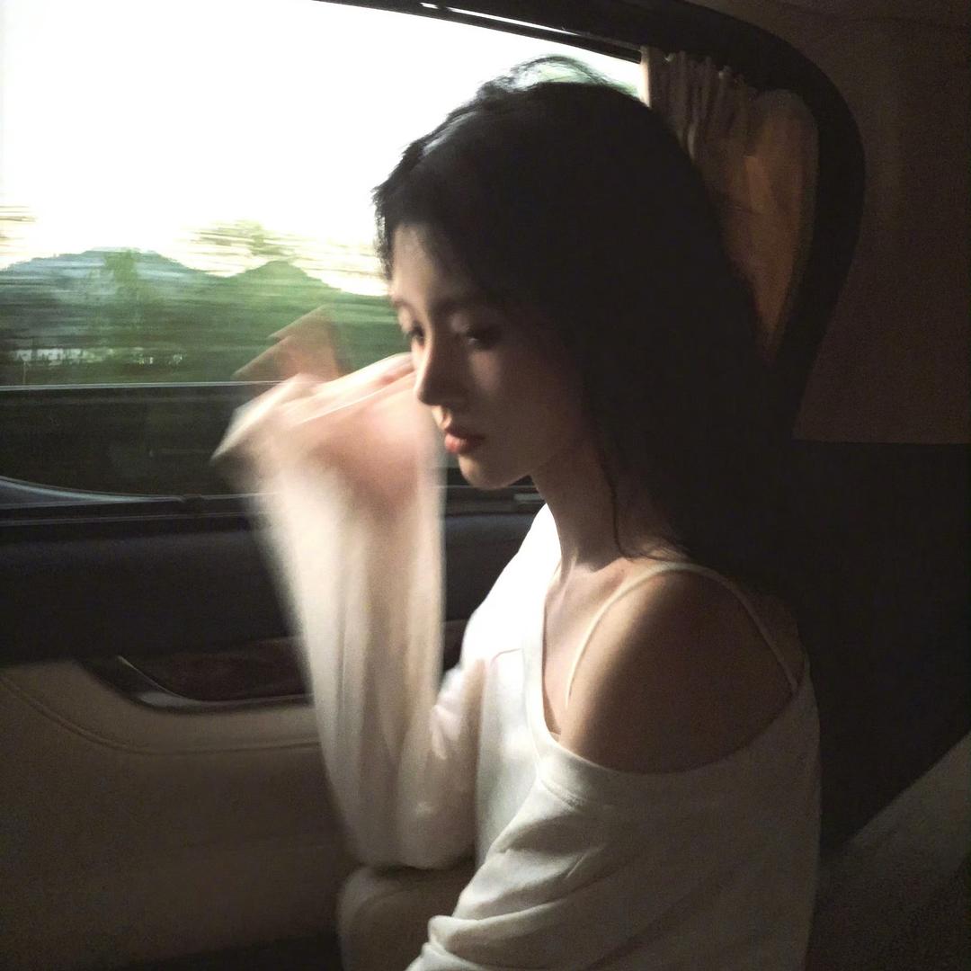 Jenny很爱买