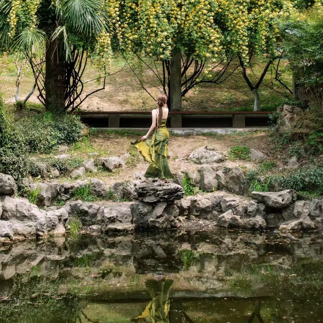 湖南湘江新区笪蓉菲百货店（个体工商户）
