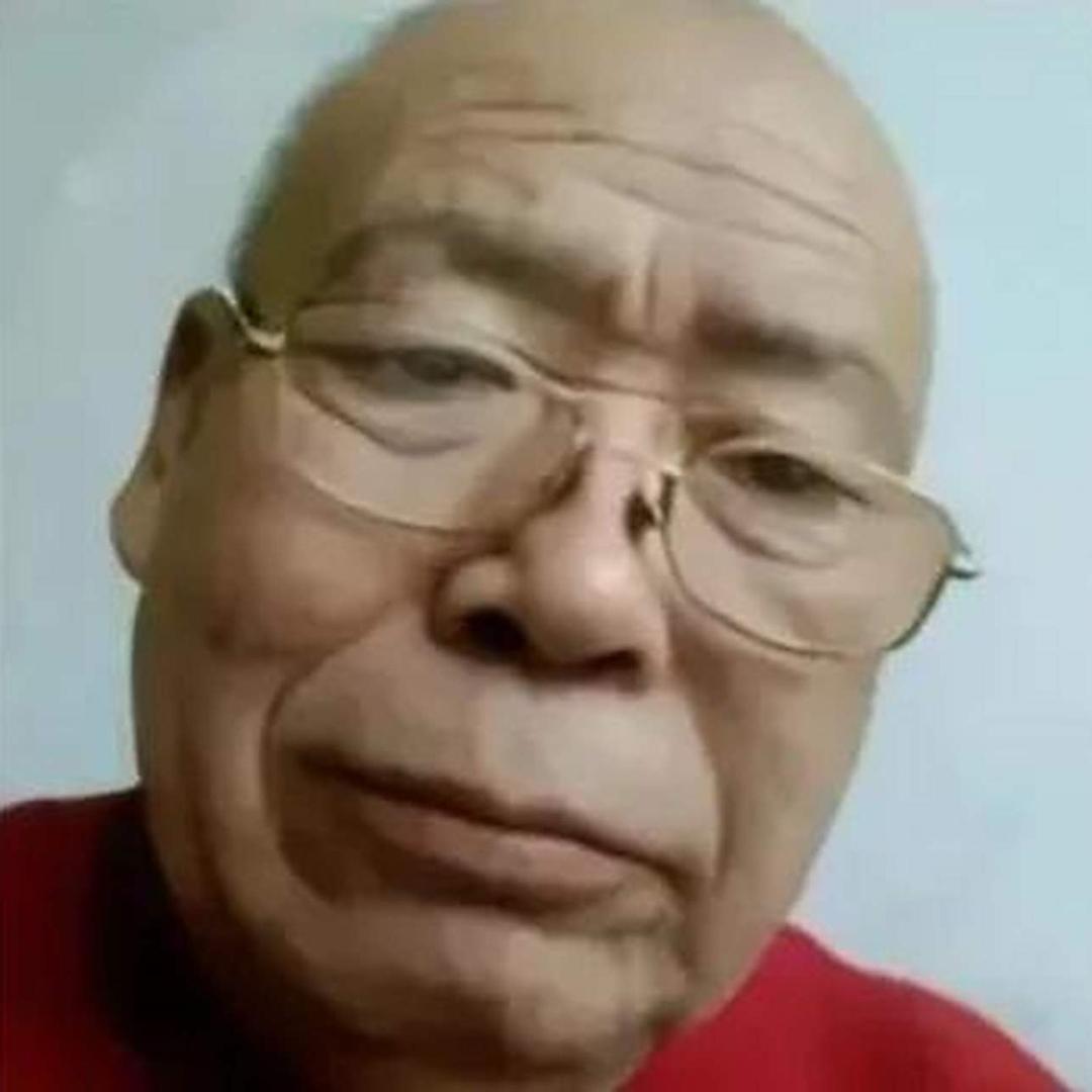 无敌霸王龙老张