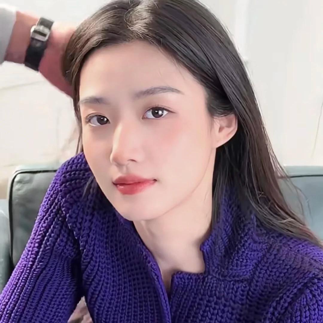 摘个红苹果🍎