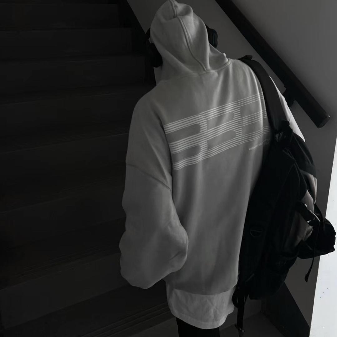 郁.