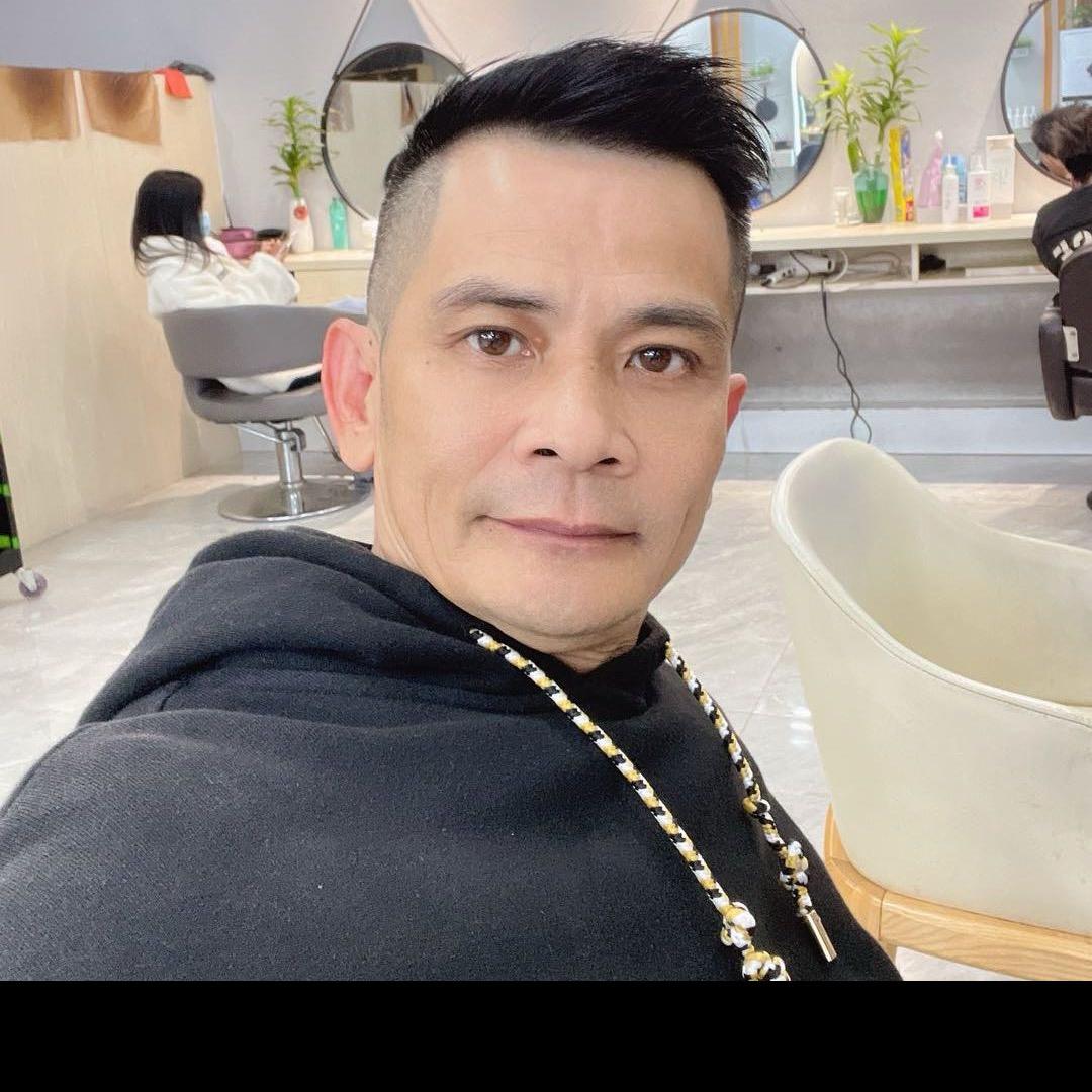 辉达二手车 （老男人沈斌）