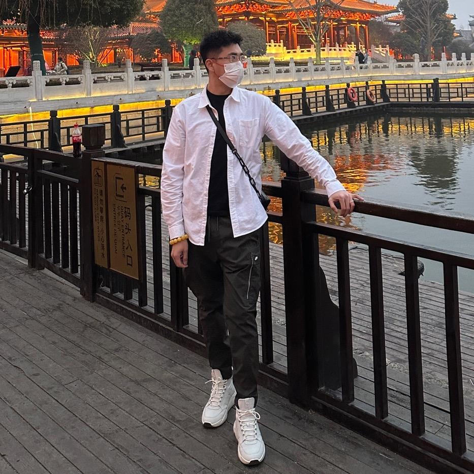 烟台磁山温泉李芃逸