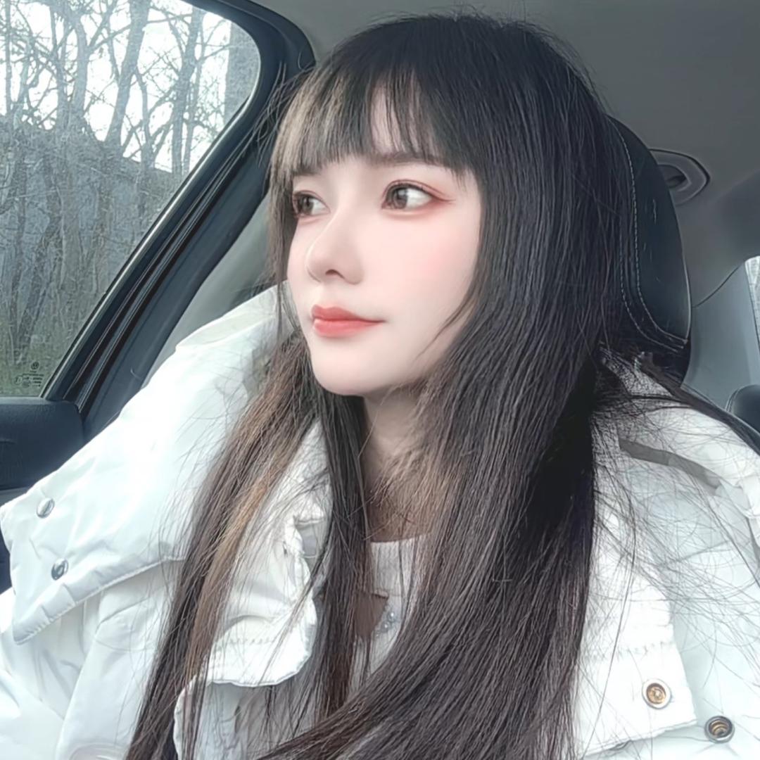 雪彤吖