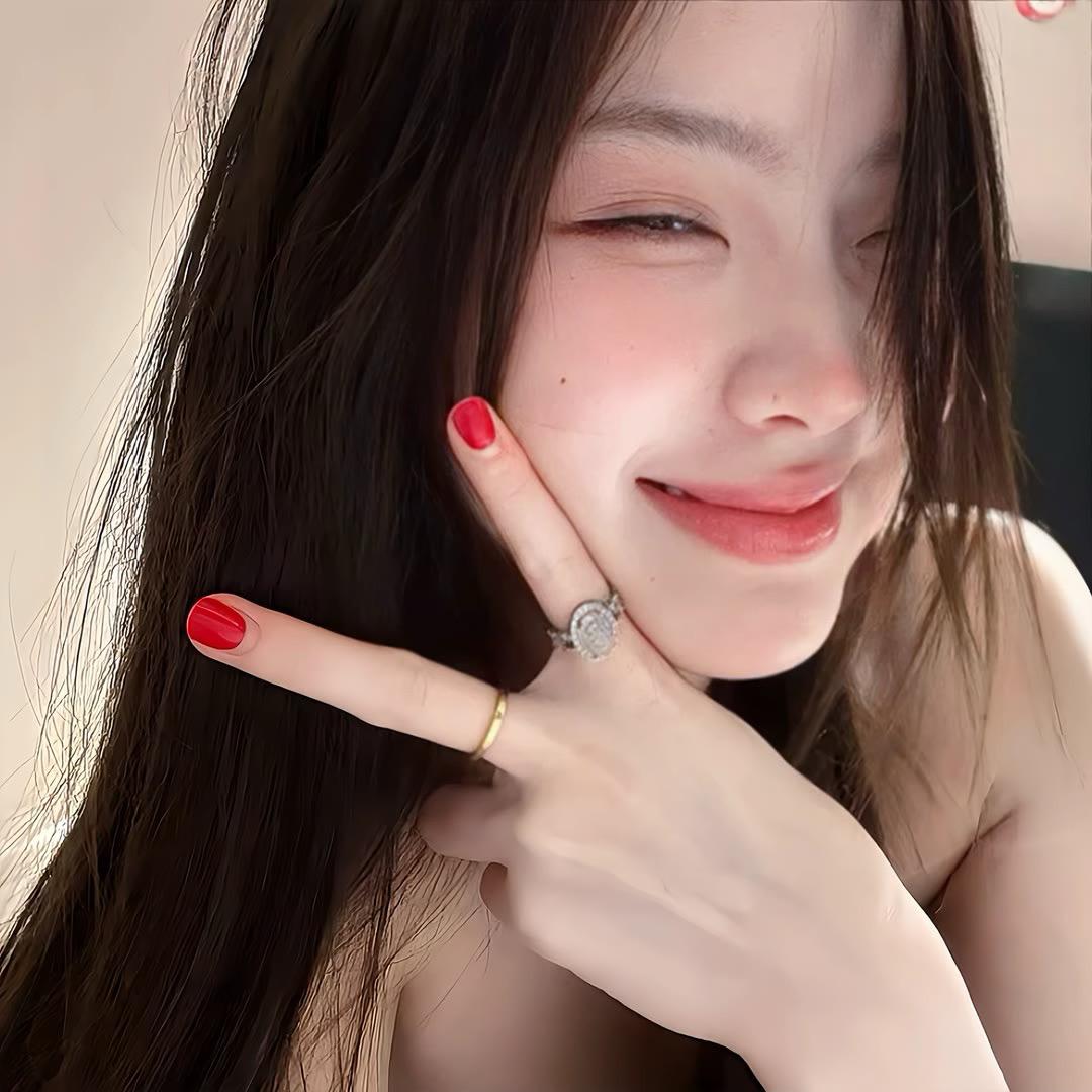 圆脸梅梅