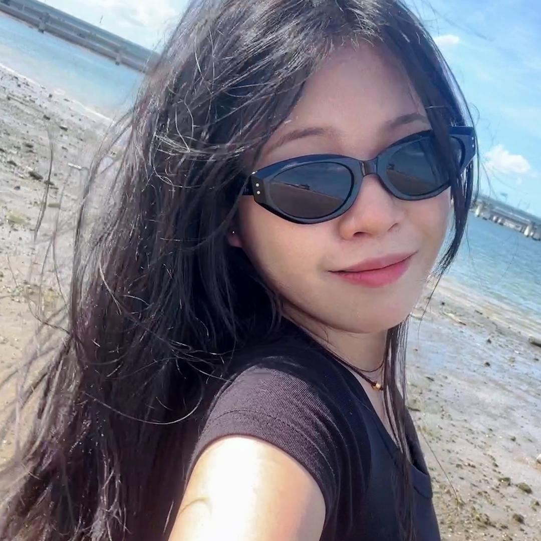 卖辅料的小美