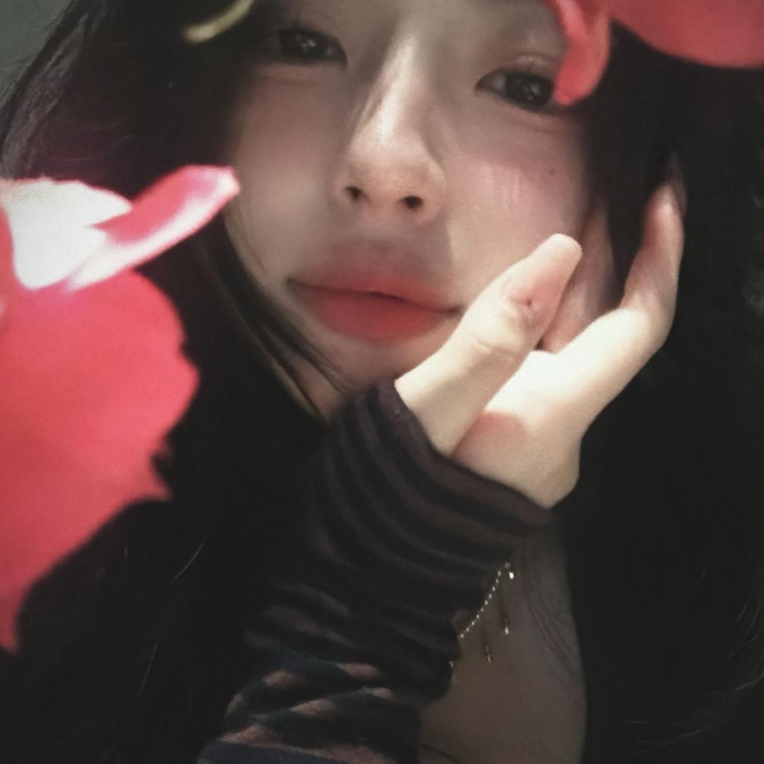不是小y