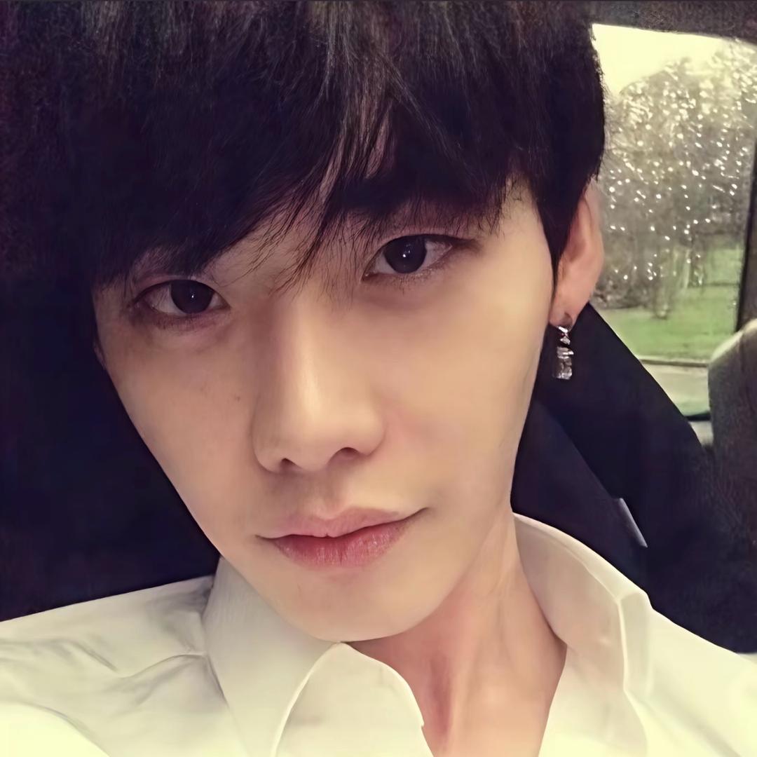 ￴ ￴￴￴ ￴￴￴ ￴￴ ￴￴