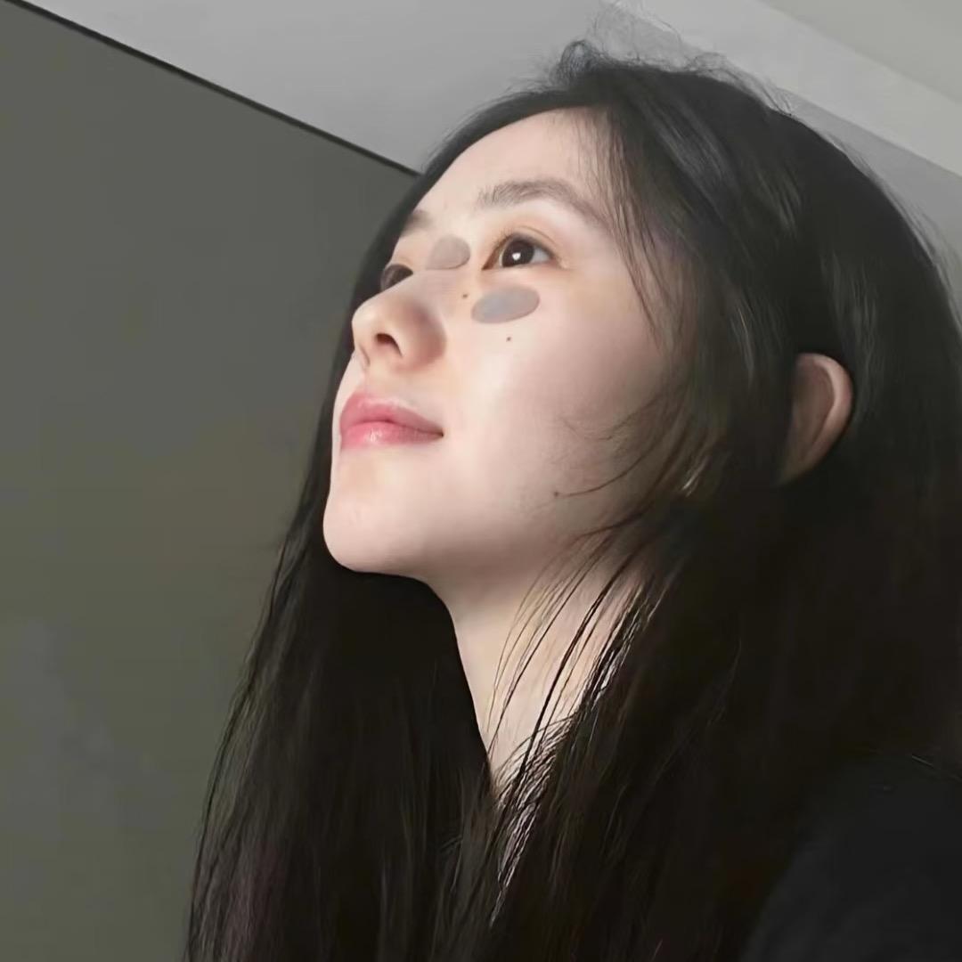 W：