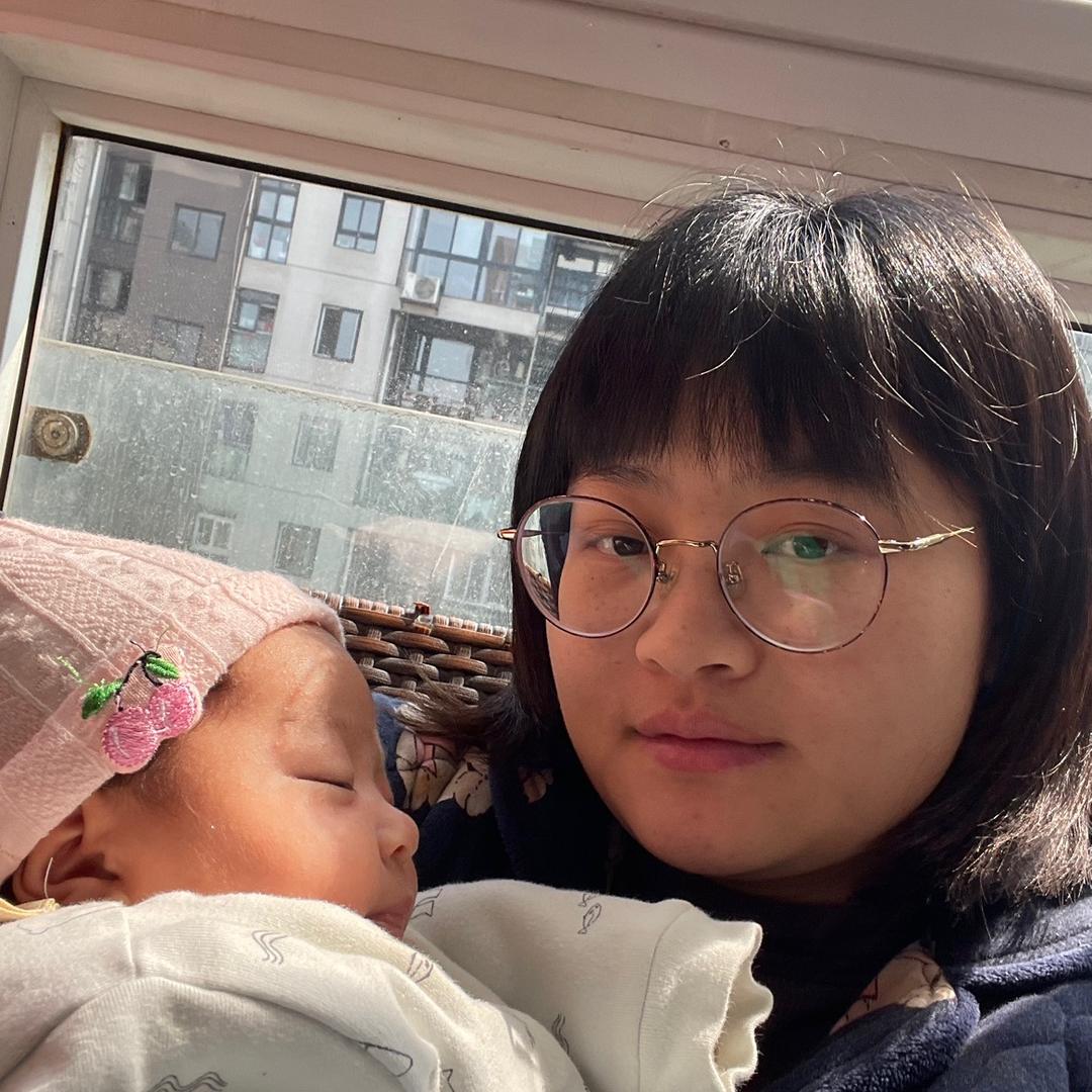 小橙子的妈妈，大陈子的老妞